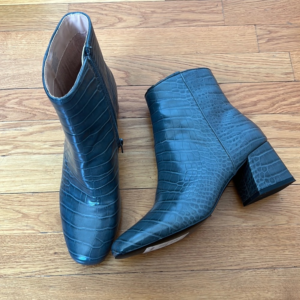 Never worn - Grey snake skin booties